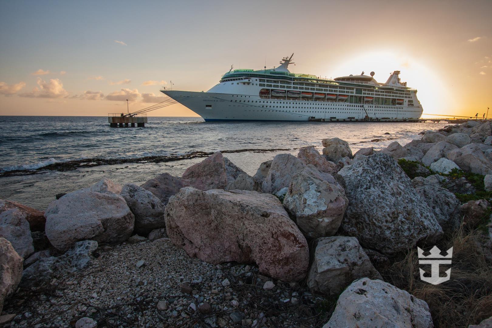 Grandeur of the Seas in Curacao